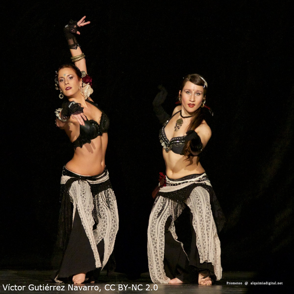 what-is-belly-dance-a-guide-to-key-characteristics-jen-belly-dance